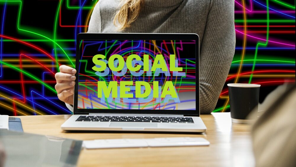 Facebook友達申請の手順｜確実に増やすために
